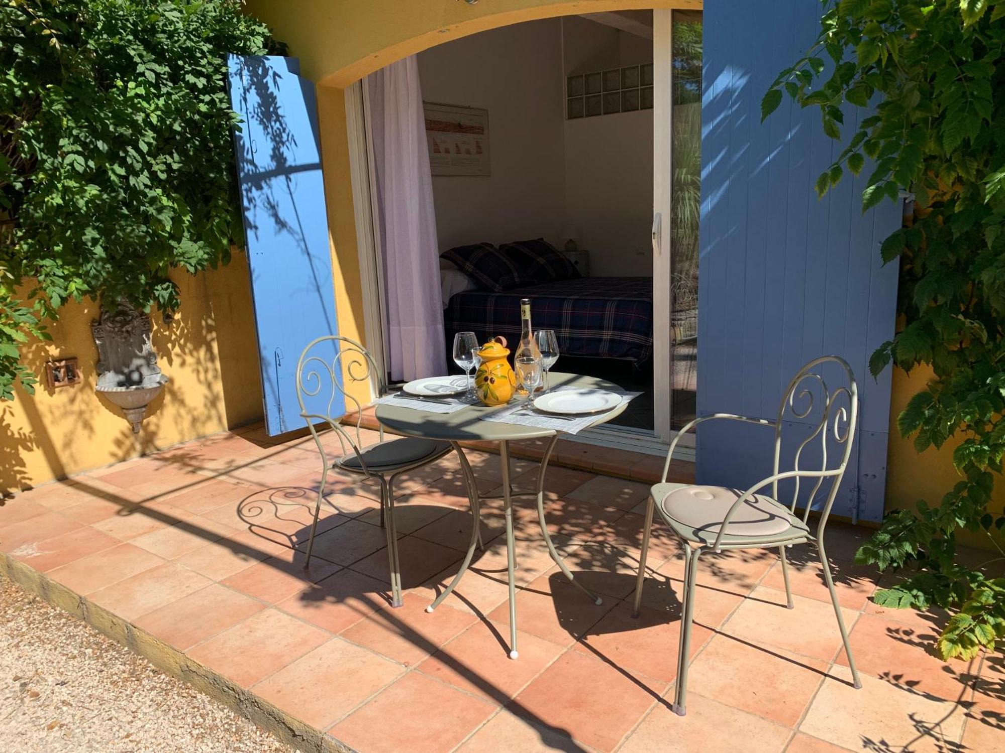 Sous Les Pins Parasols Vidauban Eksteriør billede